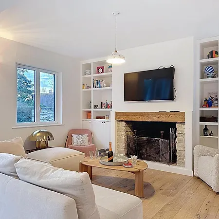 Celestine Yourhosthelper