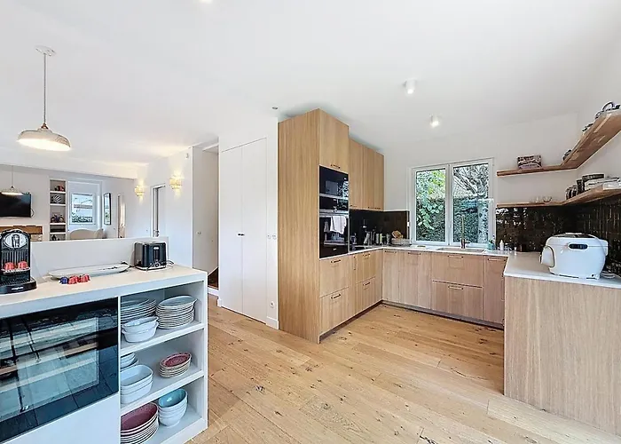 Celestine Yourhosthelper Tourgeville