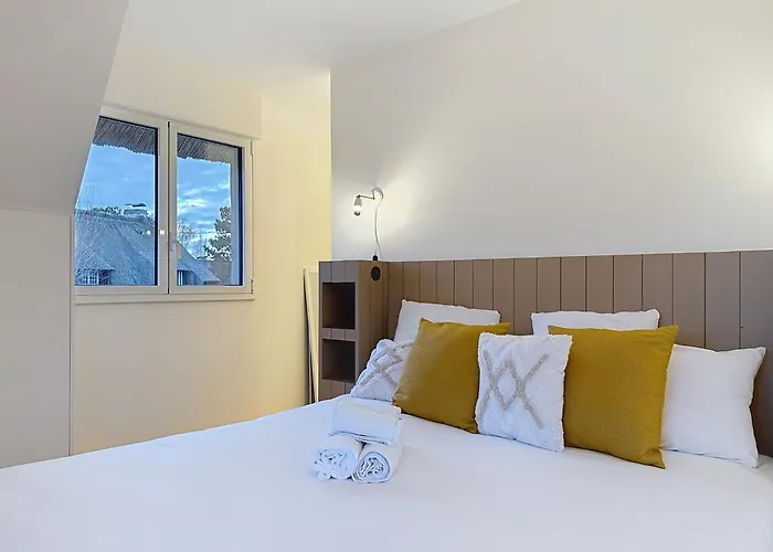 Celestine Yourhosthelper * Tourgeville