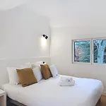 Célestine Yourhosthelper Villa *