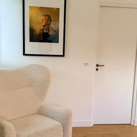 Celestine Yourhosthelper Villa *