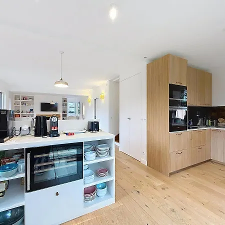 Celestine Yourhosthelper Tourgeville