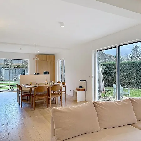 Vila Celestine Yourhosthelper