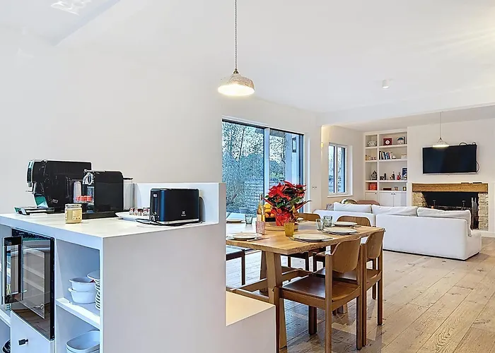 Celestine Yourhosthelper Tourgeville