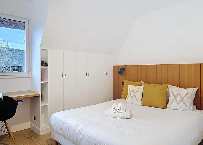 Celestine Yourhosthelper * Tourgeville